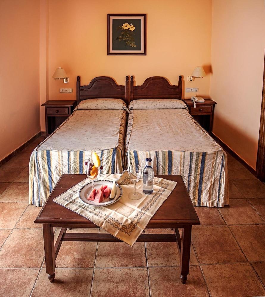 Albenzaire Hotel Asador Fuensanta  Dış mekan fotoğraf